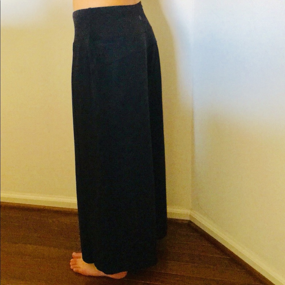 Lululemon Crop wide leg yoga pants black size 6
